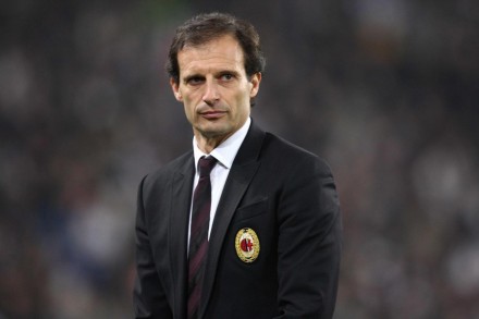 Milan: esonerato l'allenatore Allegri