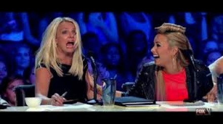 Britney Spears sostituita ad X Factor perché “Parla male”