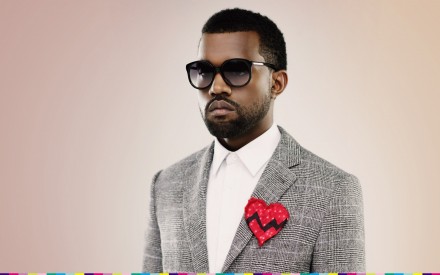 Kanye West ha un debito di 53 milioni, chiede aiuto mediatico
