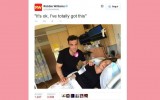 Robbie Williams diventa di nuovo papà e fa uno show in sala parto -VIDEO-